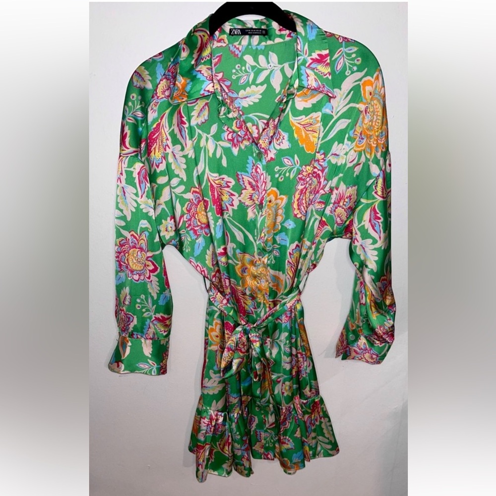 Zara Floral Green Dress - Size: Medium